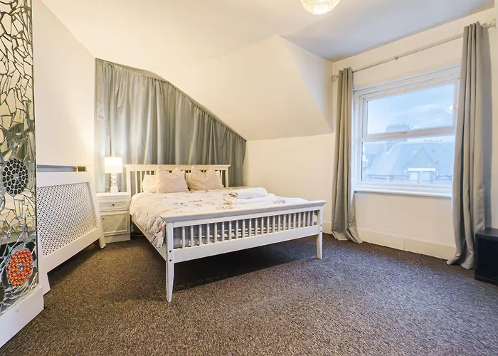 Albert Road Homestay